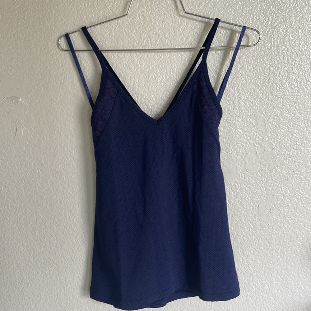 Lorna Jane mesh cross back tank top